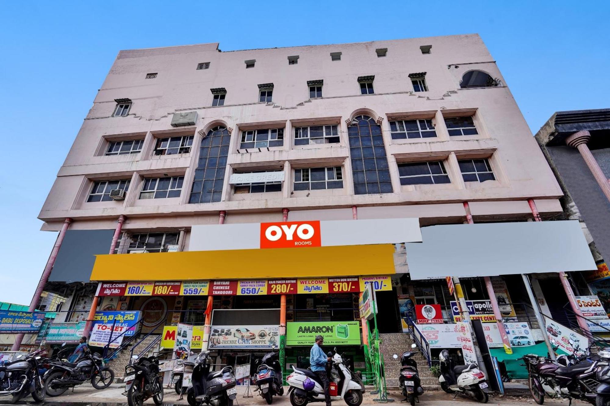 Hotel O Sai Krishna Residency Vijayawāda المظهر الخارجي الصورة